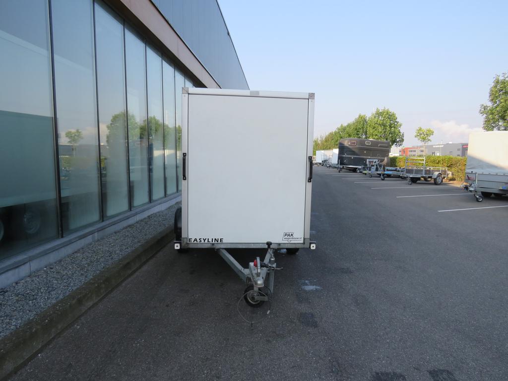 Easyline Gesloten aanhangwagen enkelas 250x125x150cm 750kg